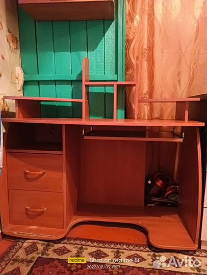 Компьютерный стол