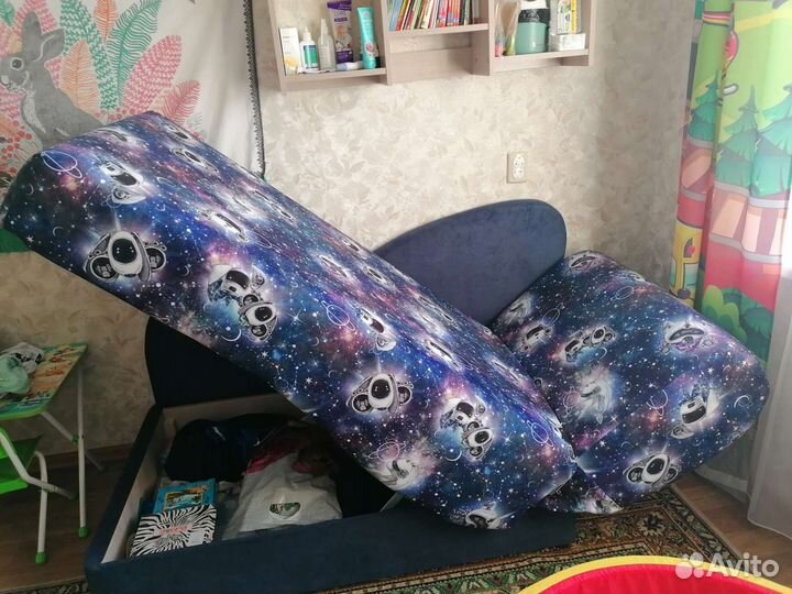 Диван подростковый