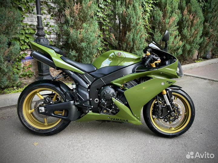 Yamaha YZF-R1