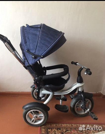Трехколесный велосипед -коляска