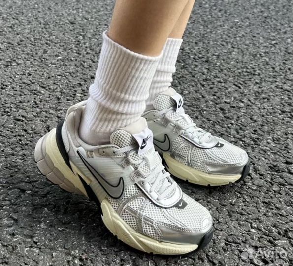 Беговые кроссовки Nike V2K Run оригинал