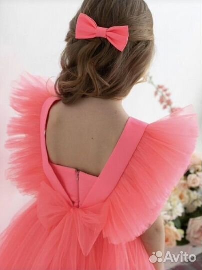 Платье для девочки новое