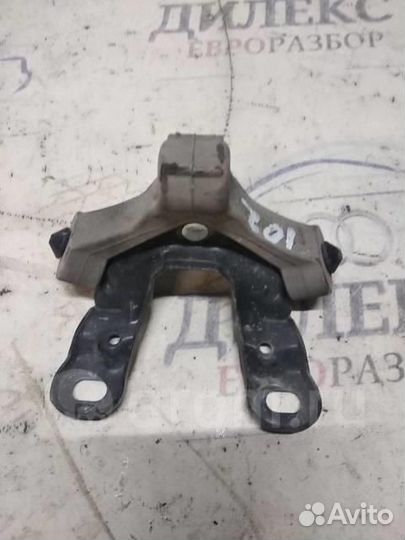 Кронштейн глушителя VW Golf VI 2009-2012