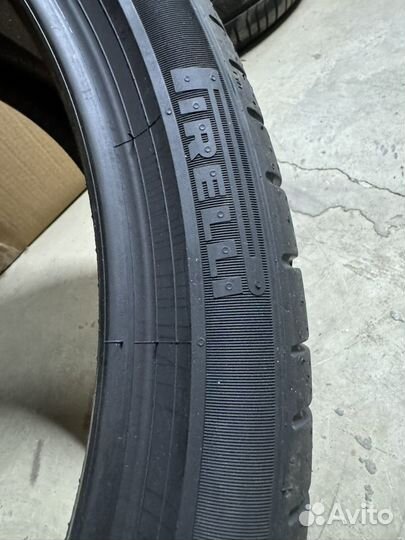 Pirelli P Zero PZ4 255/35 R21 98Y