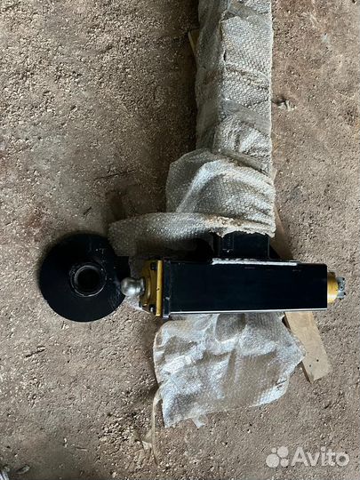 Задние гидравлические лапы, Аутигеры