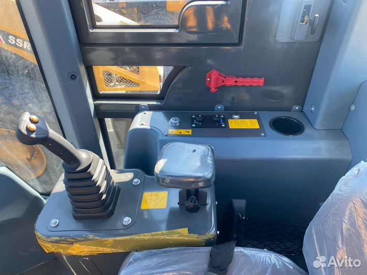 Фронтальный погрузчик Ensign YX635 AGRI, 2022