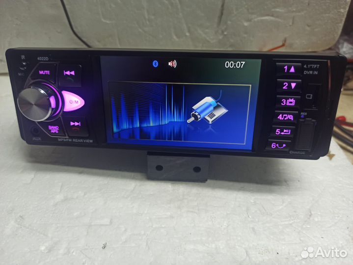 Магнитола с экраном 1 din