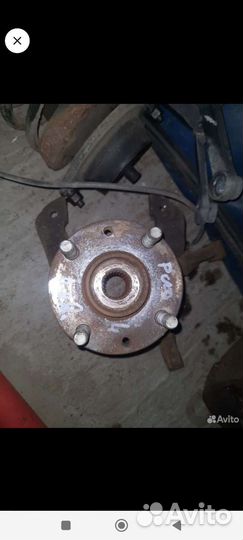 Кулак со ступицей правый и левый