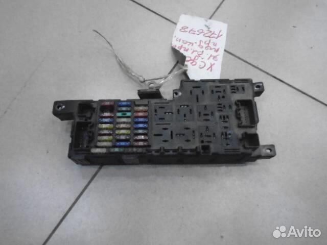 Блок предохранителей подкапотный Volvo XC90 2002