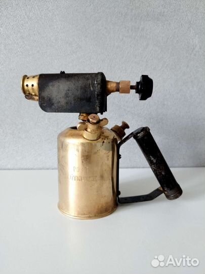 Старинная паяльная лампа.Германия