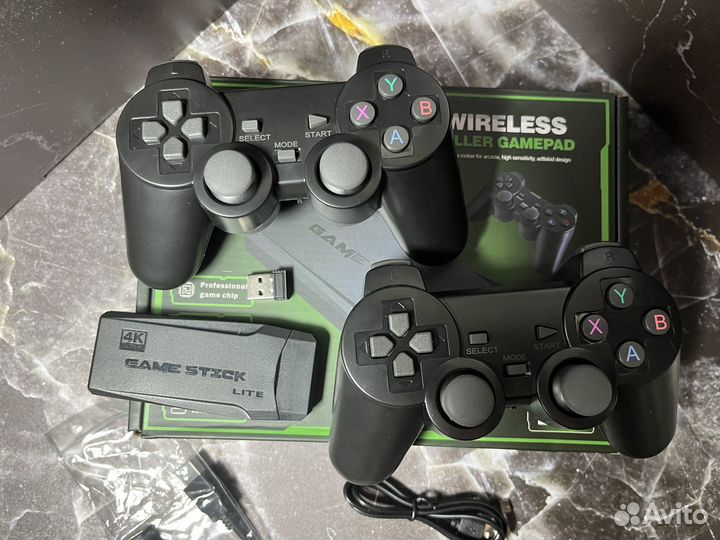 Игровая приставка game stick 64gb