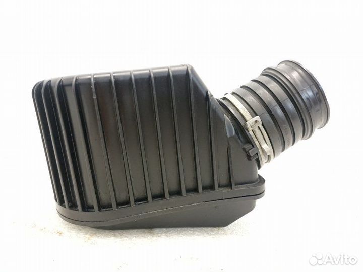 Резонатор воздушного фильтра Mercedes-Benz C-Class