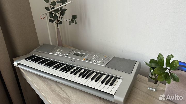 Синтезатор yamaha psr e303