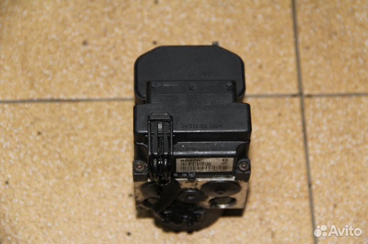 Блок абс (ABS) Volvo S40 I