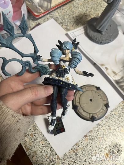 Фигурки из мультфильма