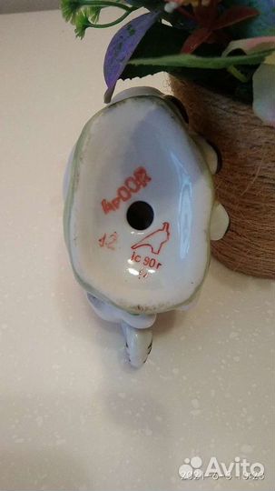 Фарфоровая лошадка Дулево