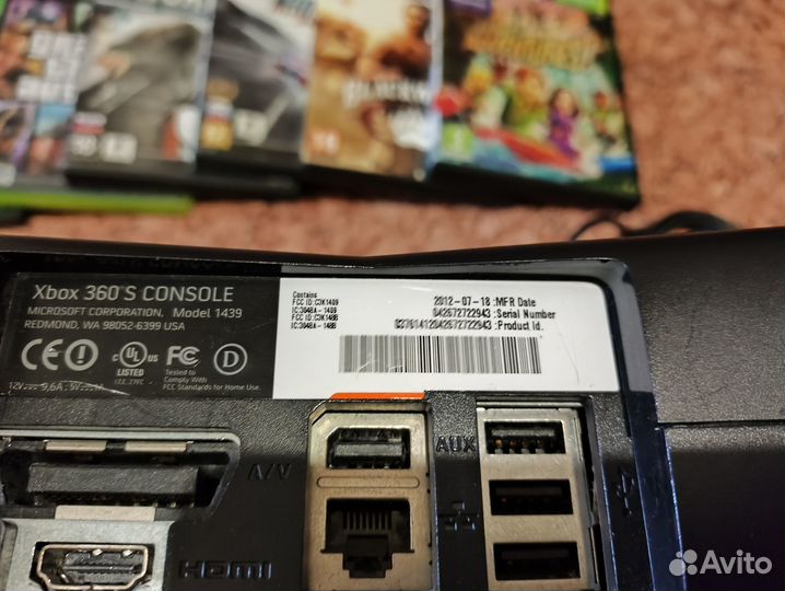 XBox 360 Slim 250GB, Kinect, Много Игр