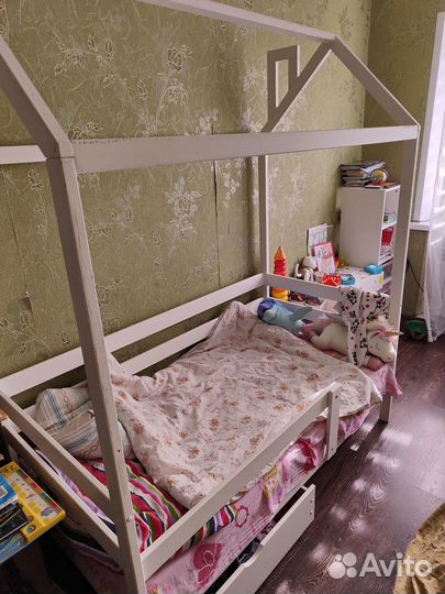Детская кровать домик бу