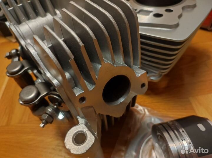 Головка 167FMM (250cc) 67мм с коромыслами (новая)