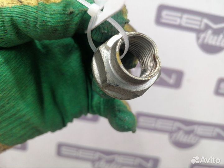 Гайка ступичная передняя Honda Civic FD1 FD3 FD7