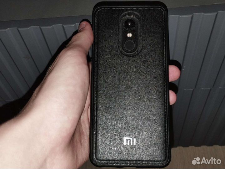 Xiaomi Redmi 5 Plus, 4/64 ГБ