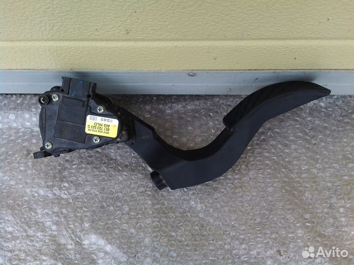 Ауди А4 (В7) -педаль газа