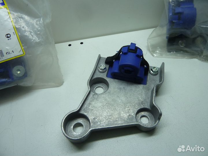 Citroen / Peugeot Кронштейн крепления глушителя