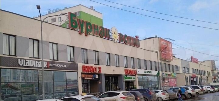 Торговая площадь, 16 м²