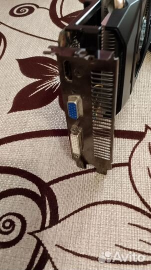 Видеокарта Asus GTX 550 TI