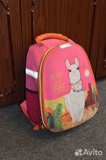 Рюкзак школьный