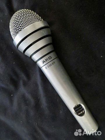 Студийный винтажный AKG D330BT