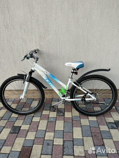 Женский горный велосипед Stern Electra