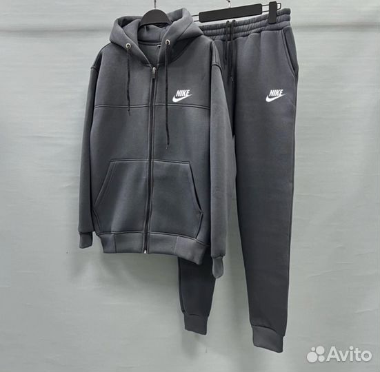 Спортивный костюм с зип кофтой