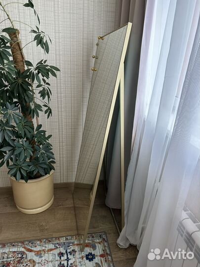 Зеркало напольное