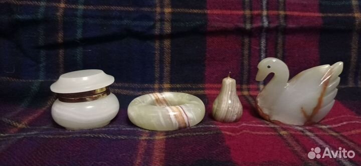 Фигурки из оникса