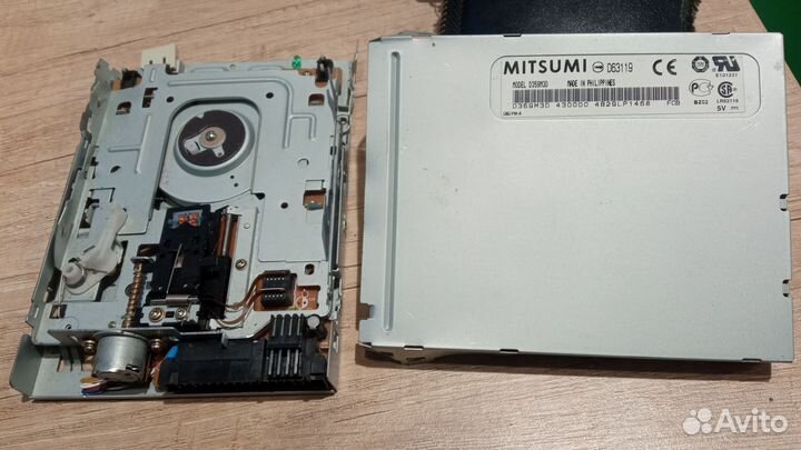 Дисковод Mitsumi