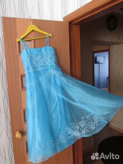 Платье нарядное