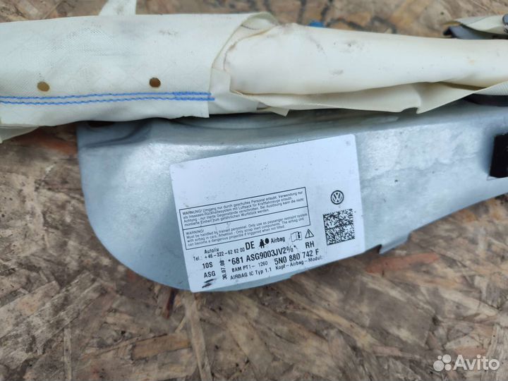 Шторка безопасности Vw Tiguan 1