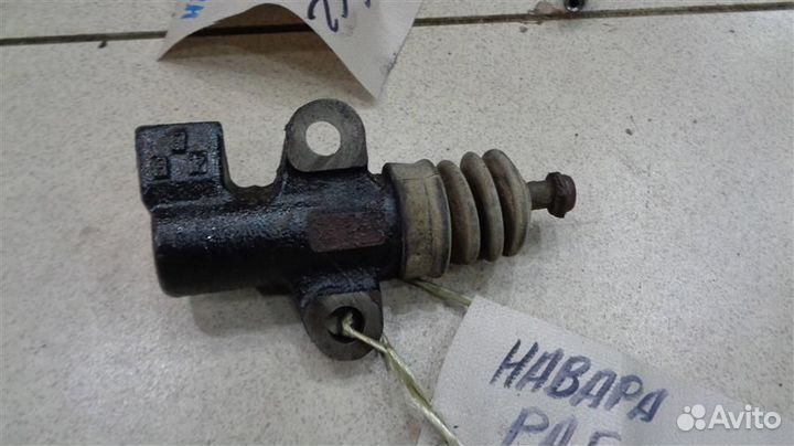 Цилиндр сцепления рабочий Nissan Navara D40 2004