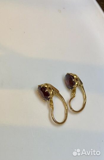Золотые серьги 583 пробы. Гранат. СССР