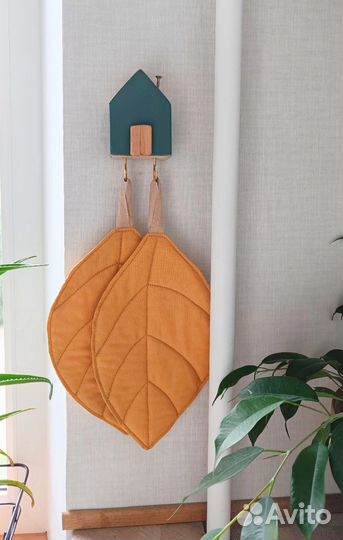 Домик-ключница, мини-вешалка, крючки