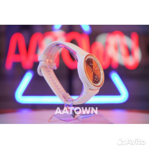 Garmin vivomove sport - цвета слоновой кости