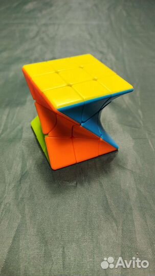 Кубики Рубика, карты, головоломки