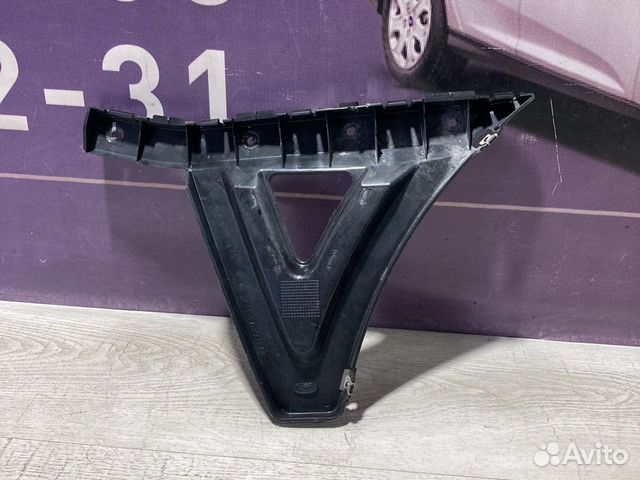 Кронштейн левого крыла Ford Transit Custom