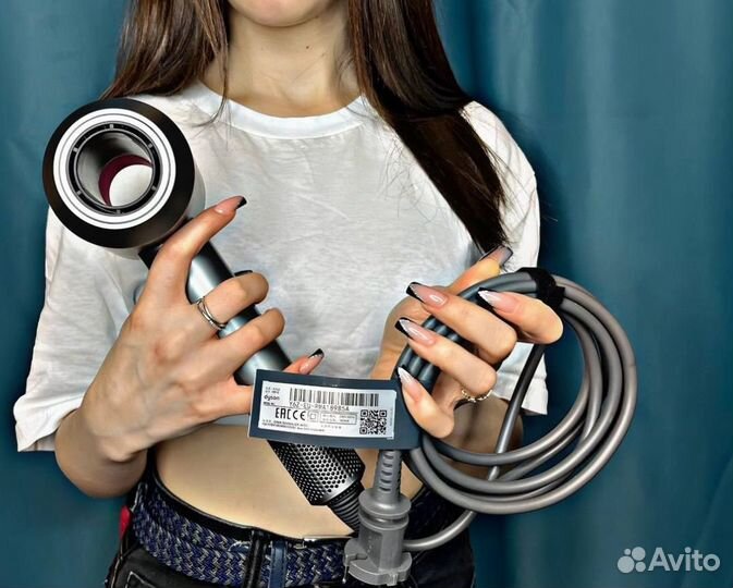 Фен Dyson supersonic hd08 (с гравировками dyson)