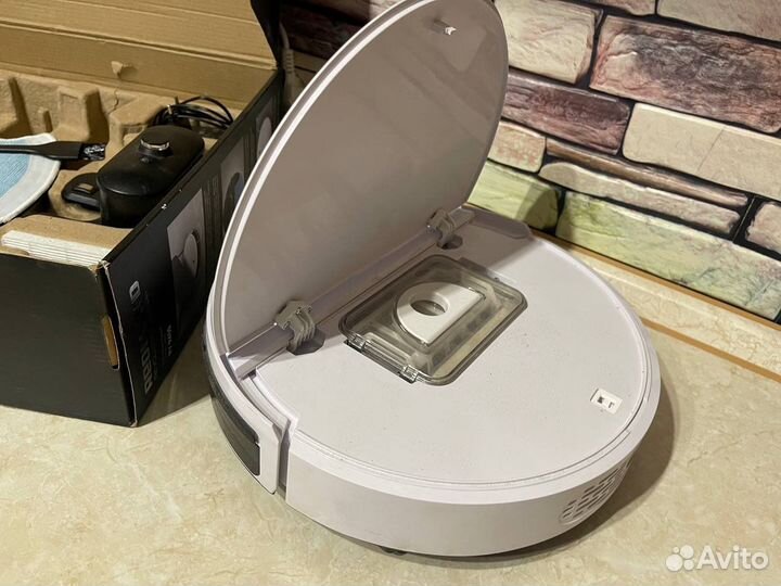 Робот пылесос Redmond RV-R450