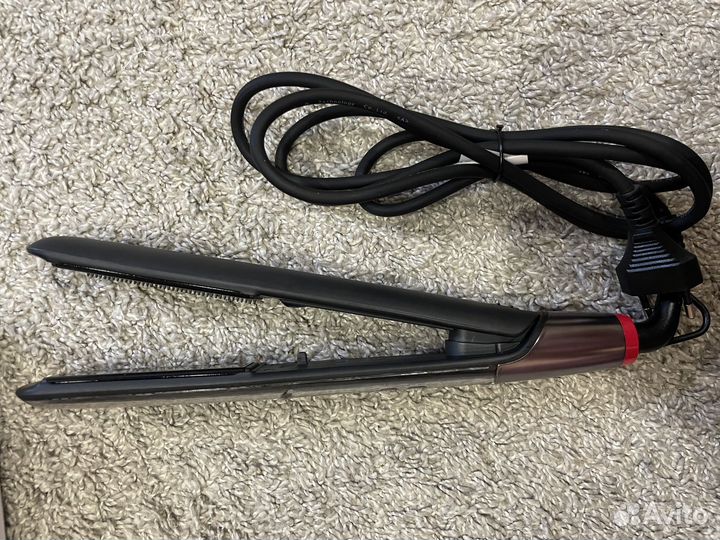 Выпрямитель для волос новый