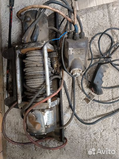 Лебедка автомобильная