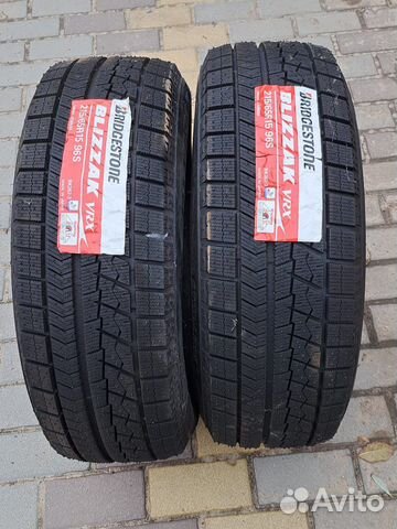 Bridgestone Blizzak VRX 215/65 R15