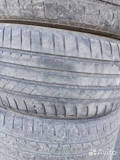 Goodyear EfficientGrip 245/45 R18